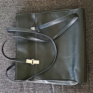 Liz Claiborne Black Leather Handbag Purse